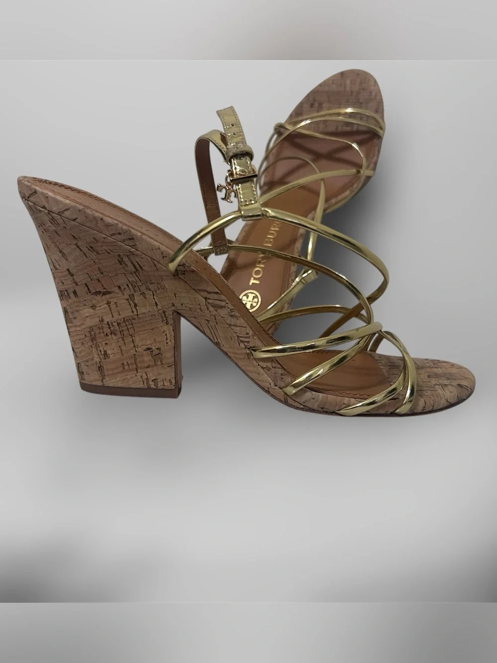 Tory Burch stunning elegant